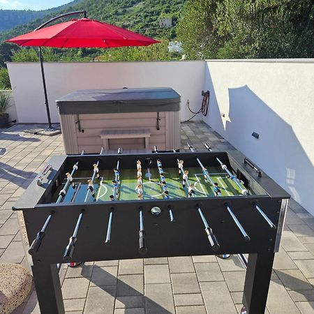 Apartman Koko With Private Jacuzzi Макарска Екстериор снимка