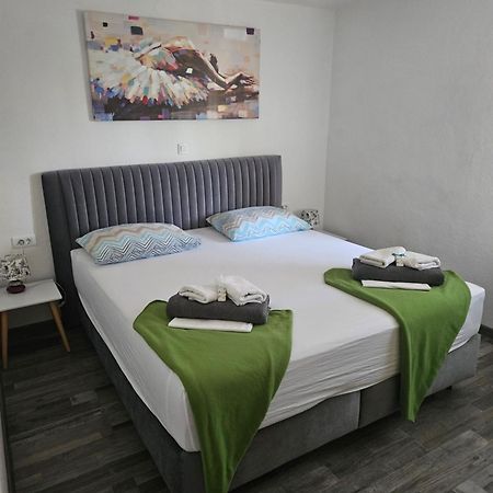 Apartman Koko With Private Jacuzzi Макарска Екстериор снимка