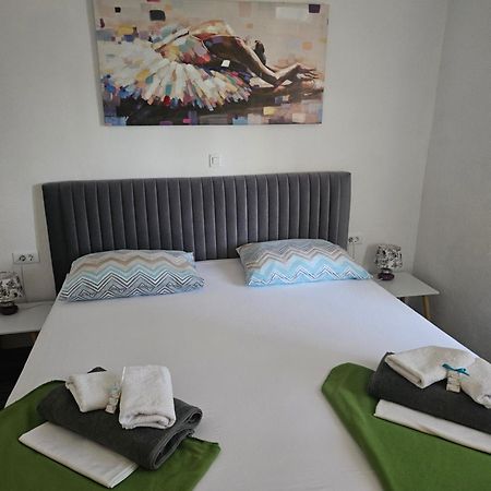 Apartman Koko With Private Jacuzzi Макарска Екстериор снимка