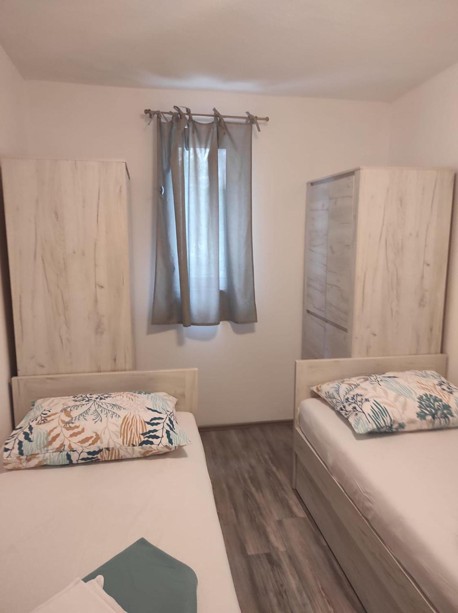 Apartman Koko With Private Jacuzzi Макарска Екстериор снимка