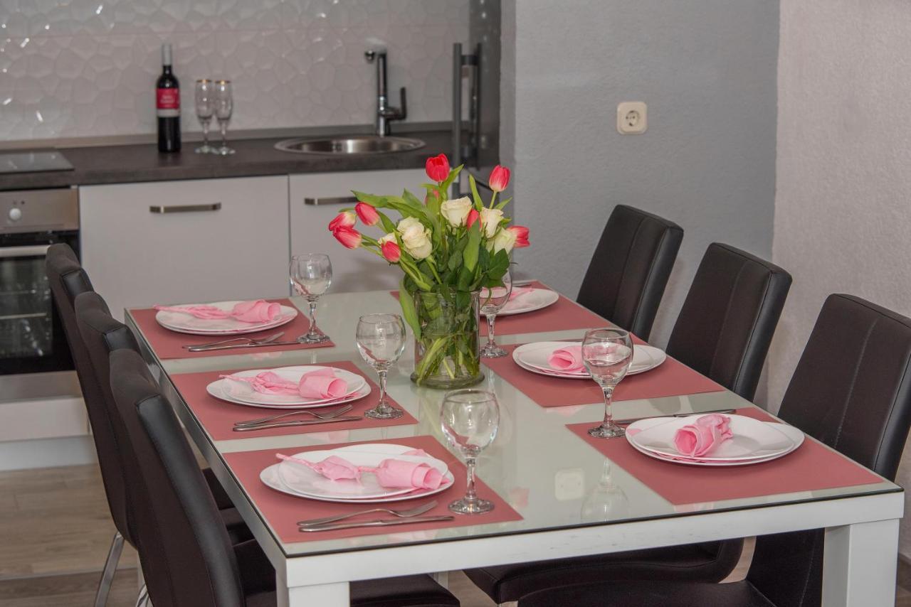 Apartman Koko With Private Jacuzzi Макарска Екстериор снимка
